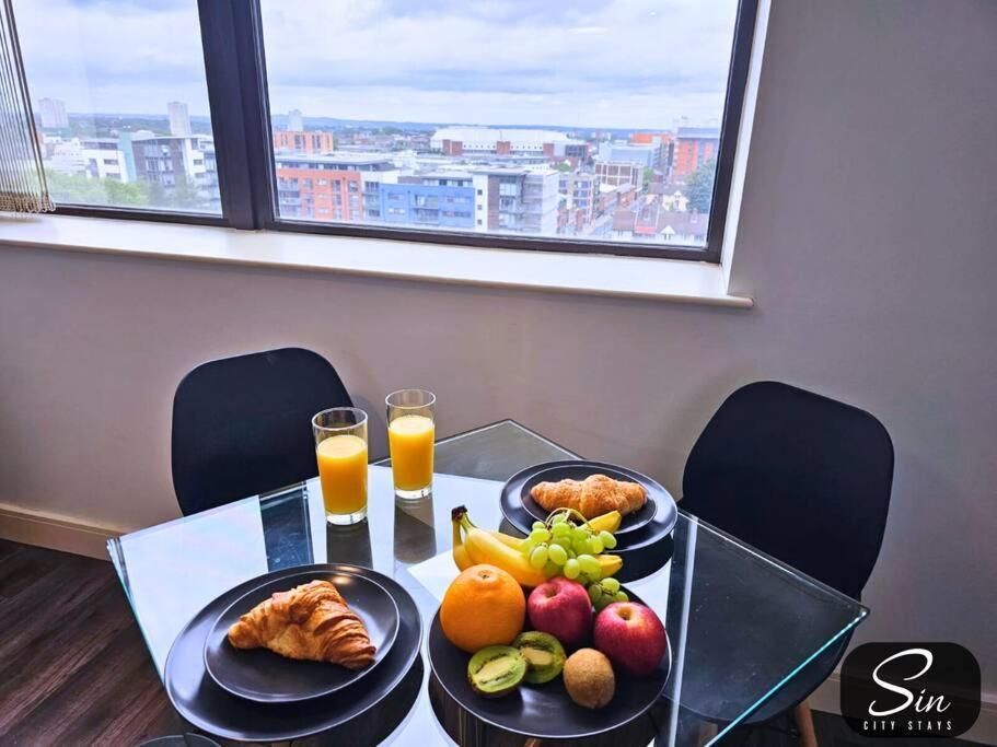 Broad Street Center Apartment
