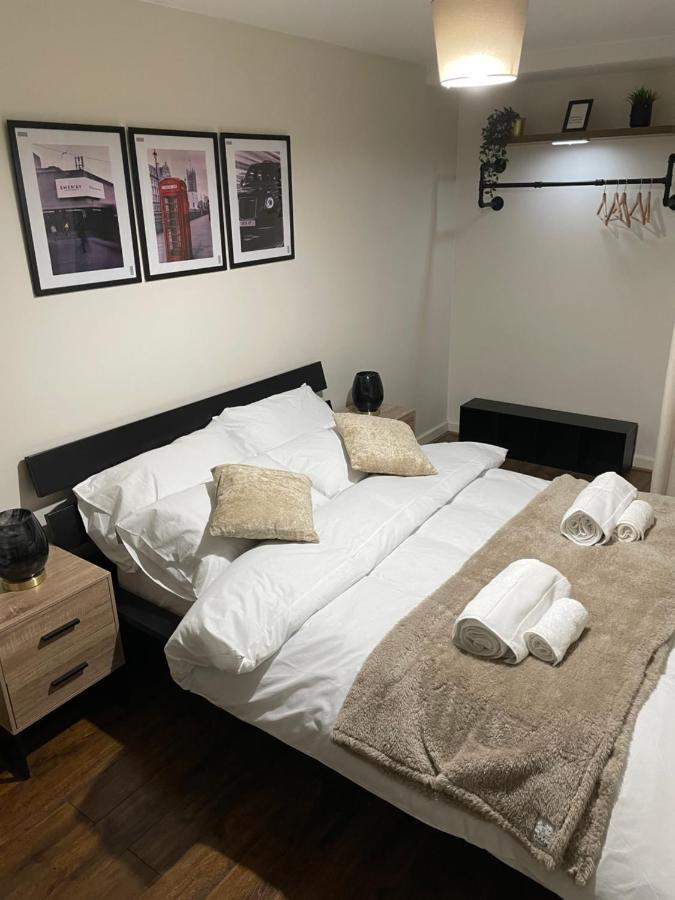 Luxury 1 Or 2 Bedroom Centre * Birmingham