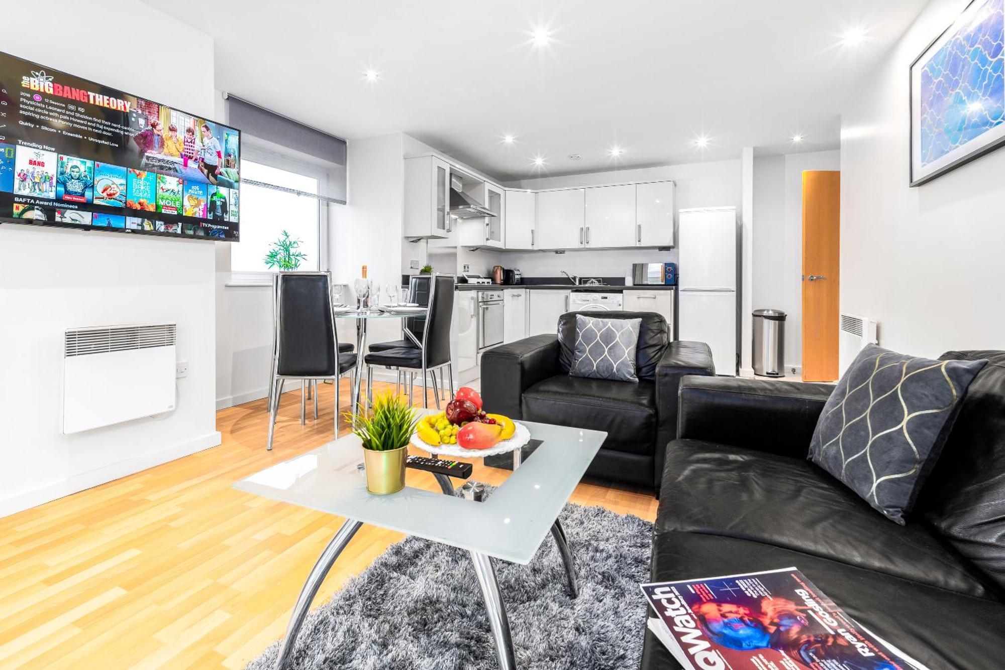 Centre - 2 Bedroom - Secure Parking - Rated - 201m Apartment Birmingham