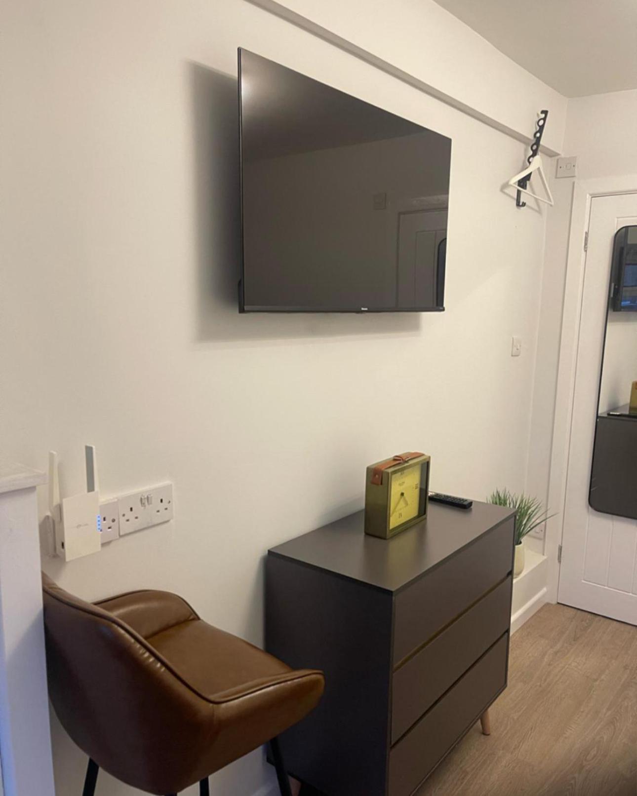 Private En-suite Luxury tent Birmingham