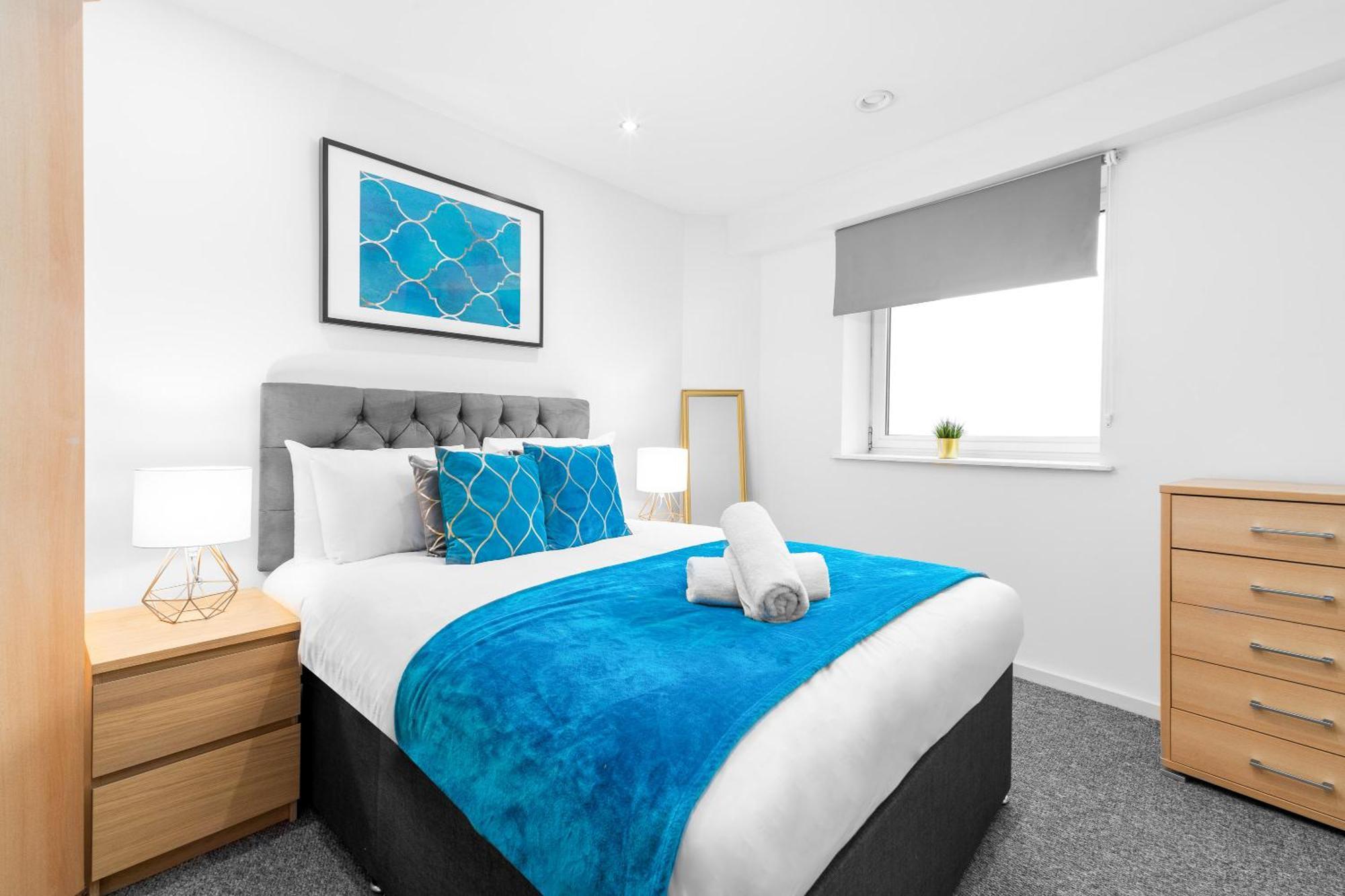 Centre - 2 Bedroom - Secure Parking - Rated - 201m Apartment Birmingham