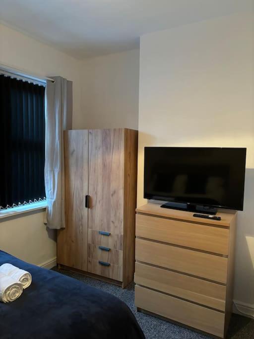 Contractor Dig, Pubs Nearby, Birmingham, M42 & M5 Links Birmingham