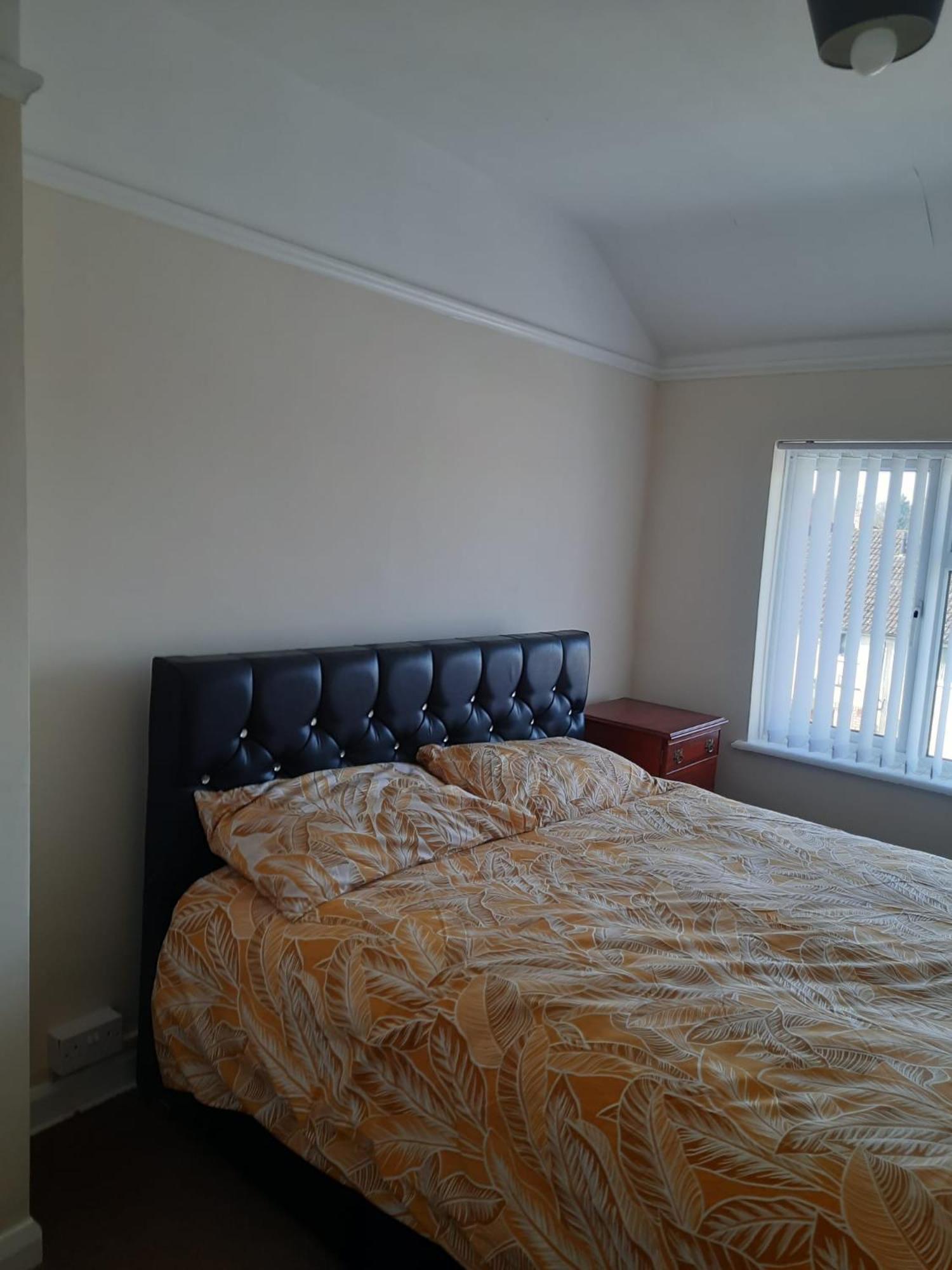 Entire Three Bedroom House In Apartment