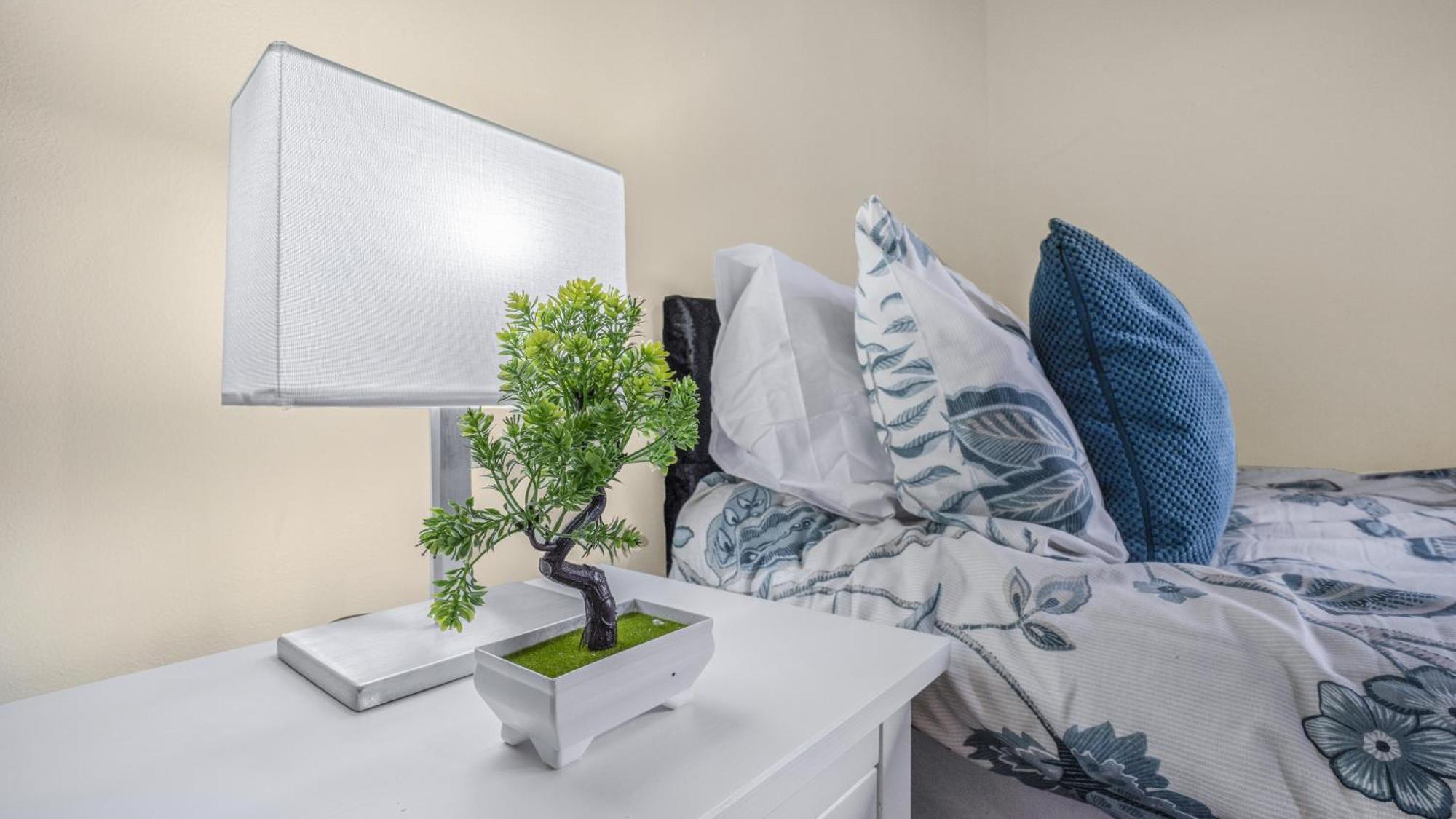 Park Avenue - An Executive 2 Bed With A Private Bathroom In City Centre, 5 Mins To City Hospital Birmingham