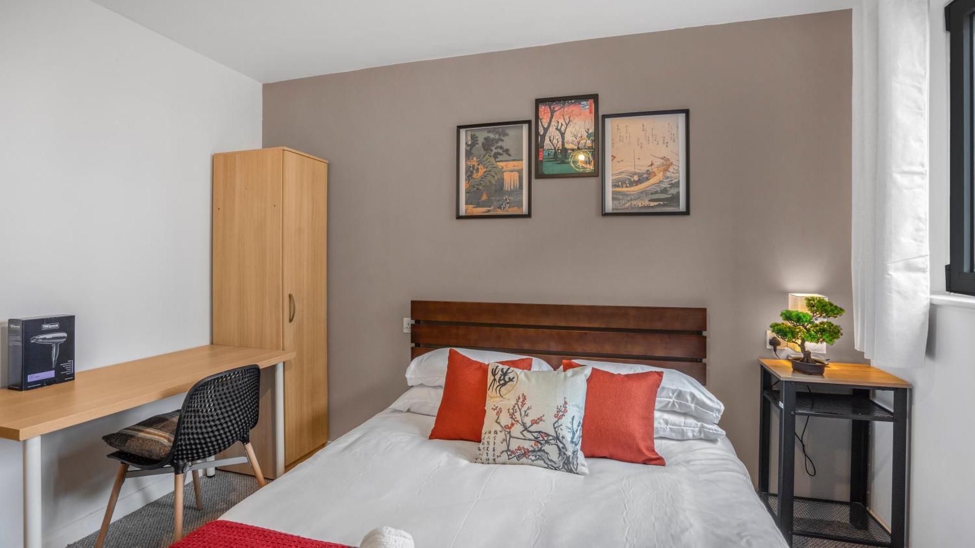 Japanese 2bed 2bath, Free Park, Netfix, 75 Inch Tv, Games - Centre- Maihom Apartment Birmingham
