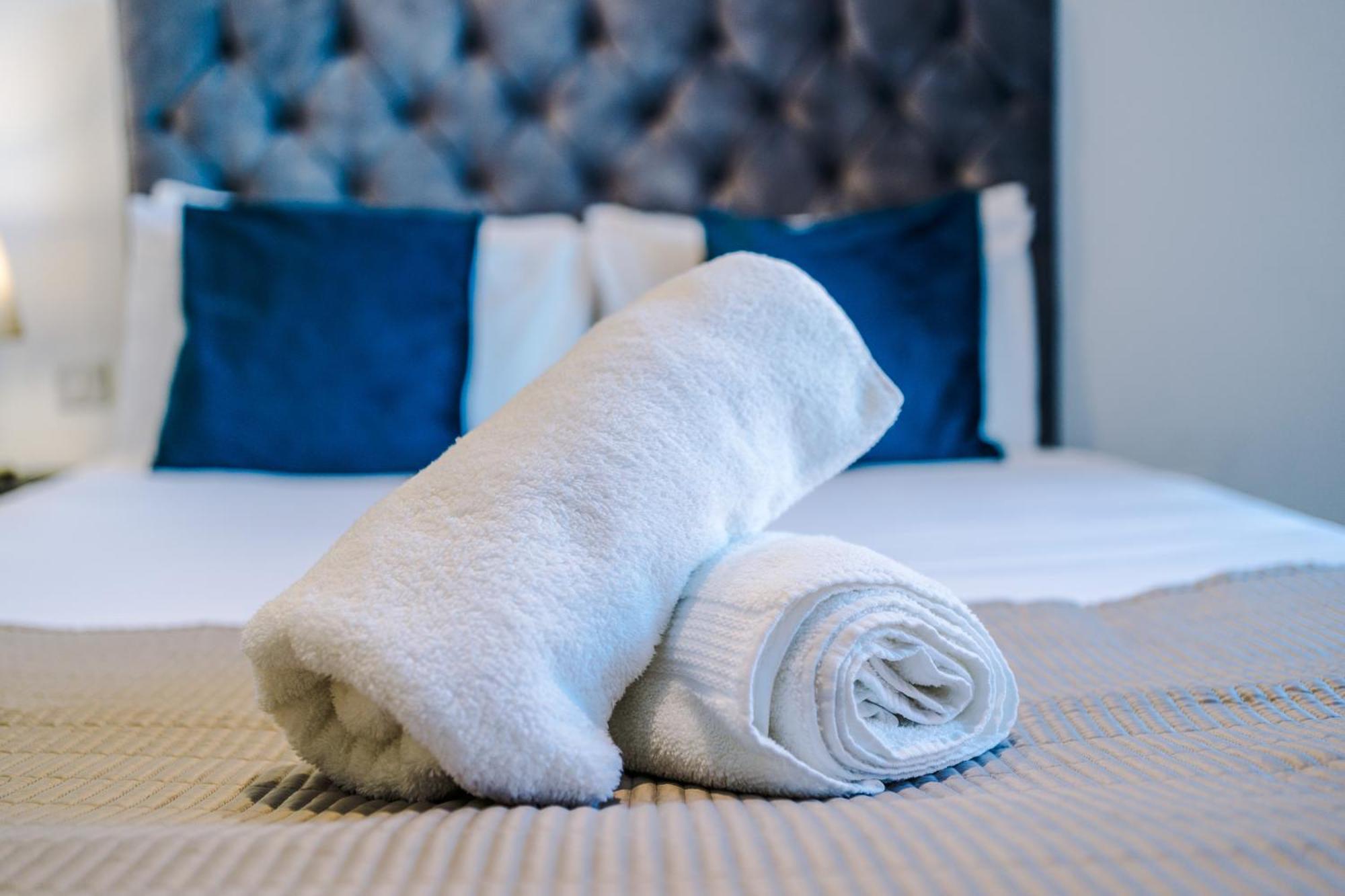 The Windmill - Long Term Discounts, Fast Wifi, Groceries, Up To 6 People Apartment *