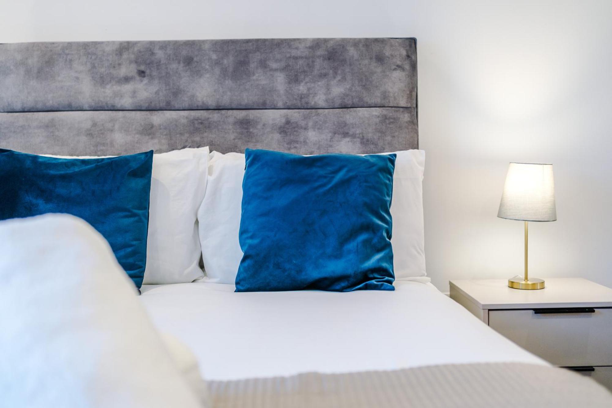 The Windmill - Long Term Discounts, Fast Wifi, Groceries, Up To 6 People Apartment