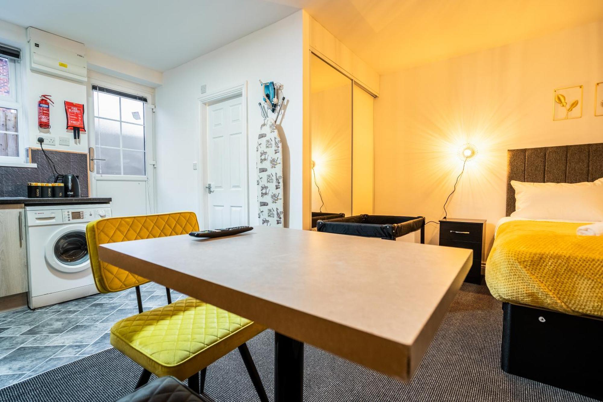 Apartment Kunda House In Tyseley Birmingham