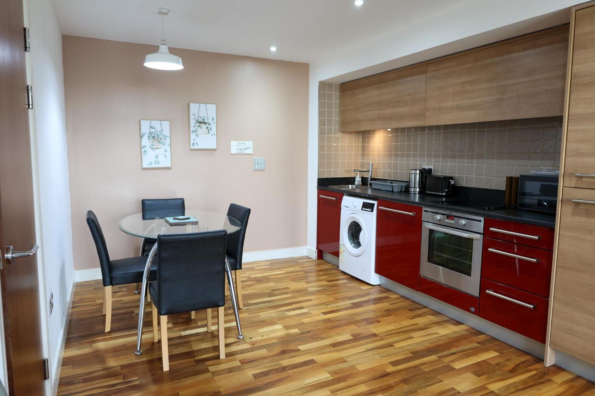Centrally Located 1br Near Edg Cricket, Of Bham, Priory Hospital & Cannon Hill Park Apartment