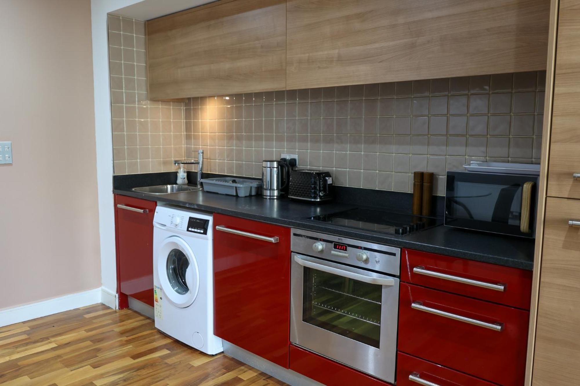 Centrally Located 1br Near Edg Cricket, Of Bham, Priory Hospital & Cannon Hill Park