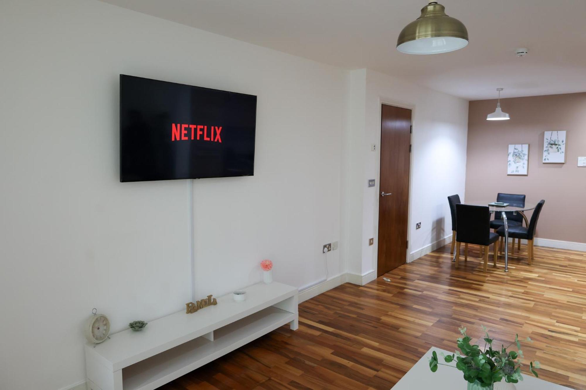 Centrally Located 1br Near Edg Cricket, Of Bham, Priory Hospital & Cannon Hill Park Apartment Birmingham