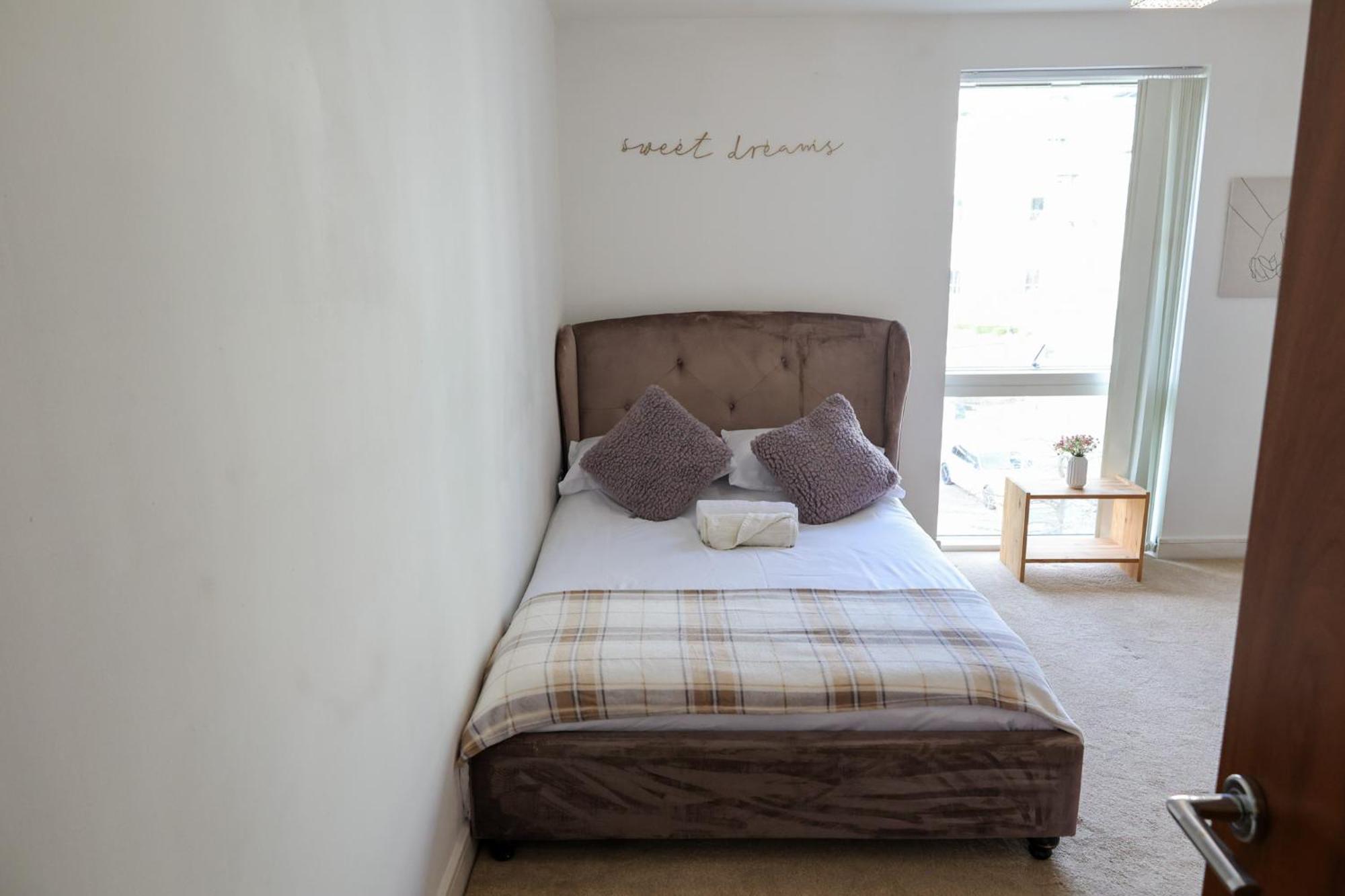 Centrally Located 1br Near Edg Cricket, Of Bham, Priory Hospital & Cannon Hill Park *
