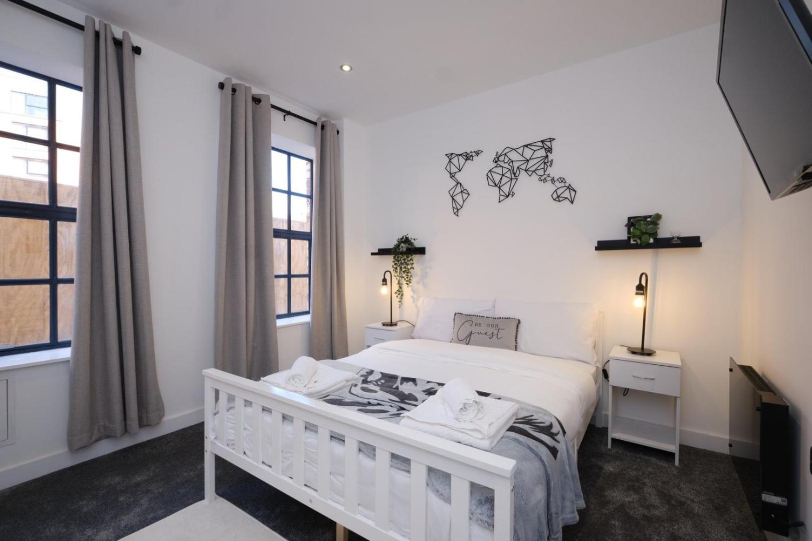 Tv | Near Key Attractions | Quality Staycation Birmingham