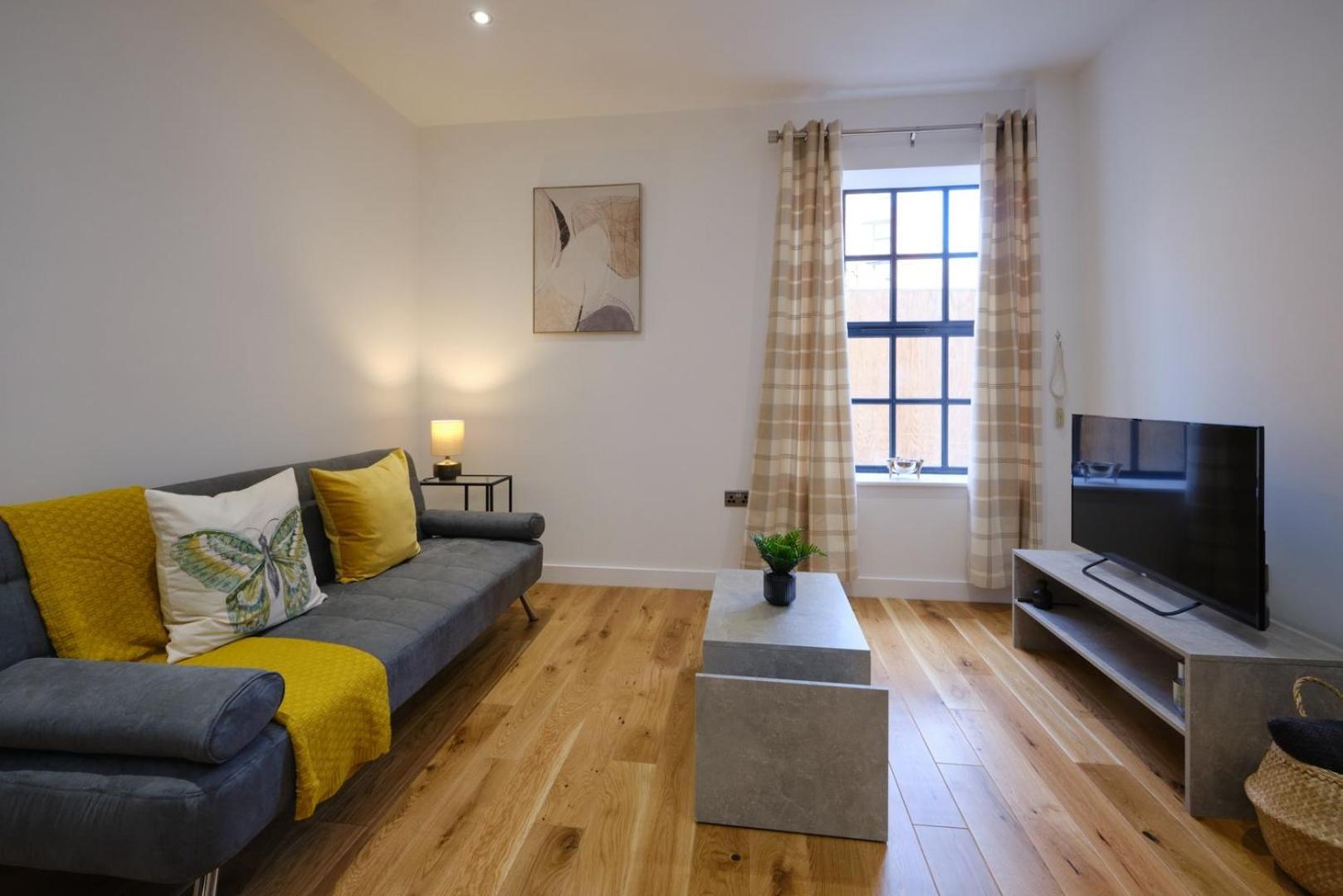 Tv | Near Key Attractions | Quality Staycation *