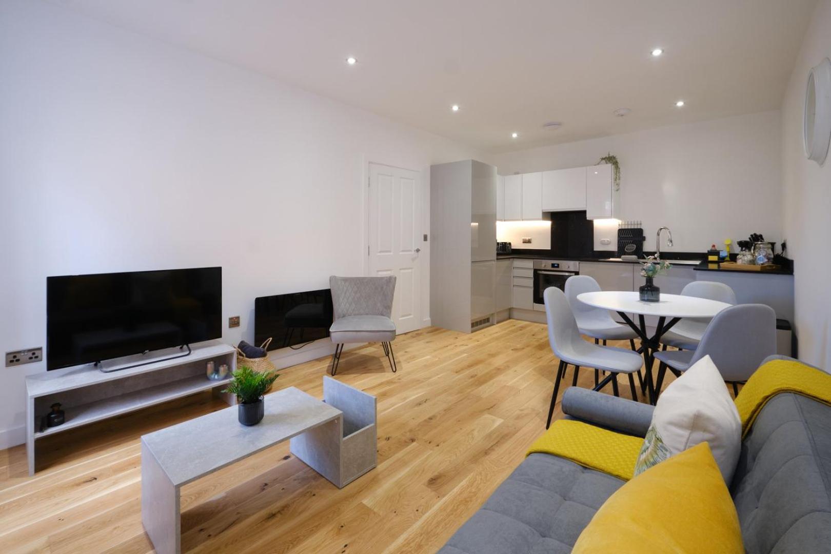 Tv | Near Key Attractions | Quality Staycation Birmingham