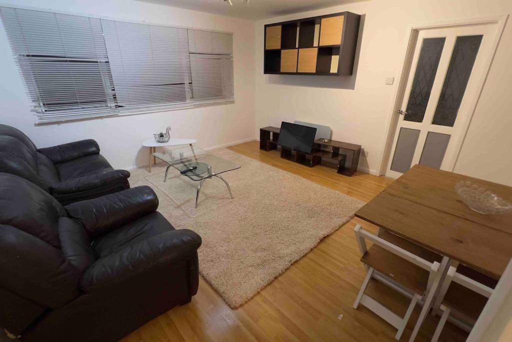 Charming 2bedroom Retreat In Great Barr/hamsted Apartment