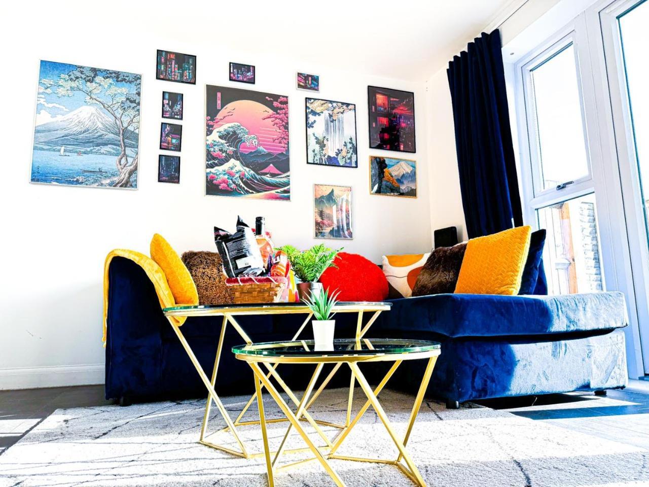 Apartment Modern Home: Furnished Retreat With Parking And Garden Birmingham