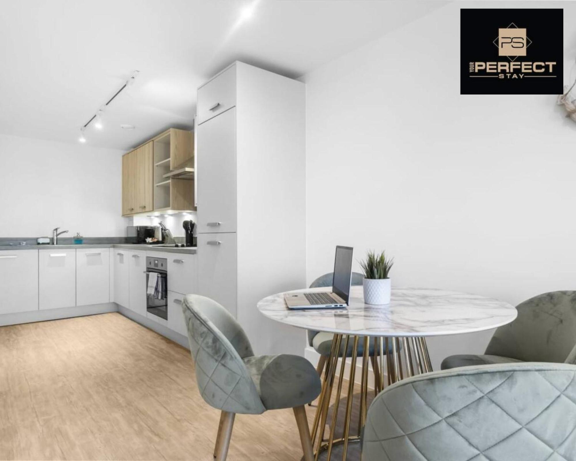 Apartment Mosaic Luxury 2br Netflix Wifi *
