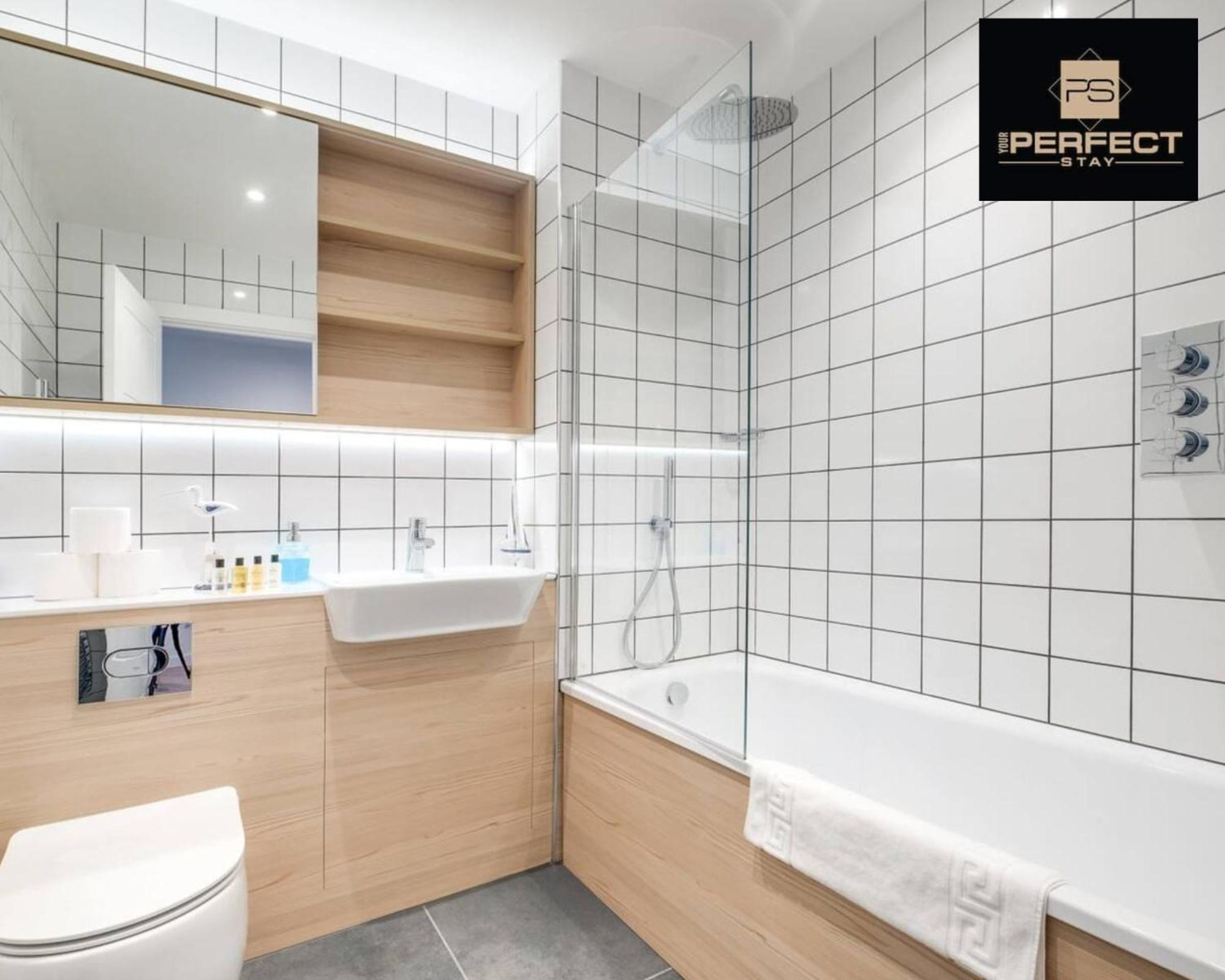 Mosaic Luxury 2br Netflix Wifi