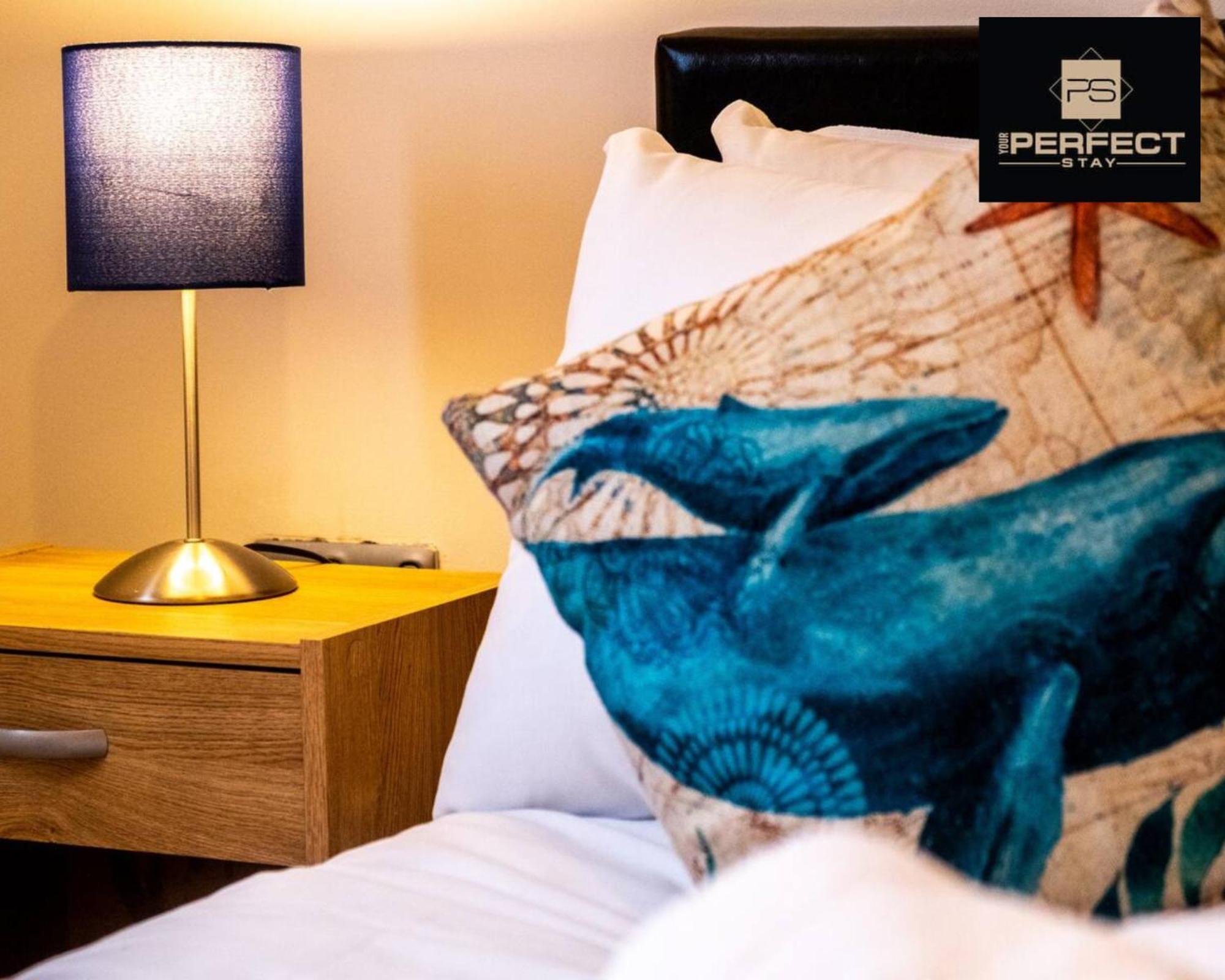 Mercury Centre Netflix Dedicated Workspace By Your Perfect Short Lets Apartment Birmingham