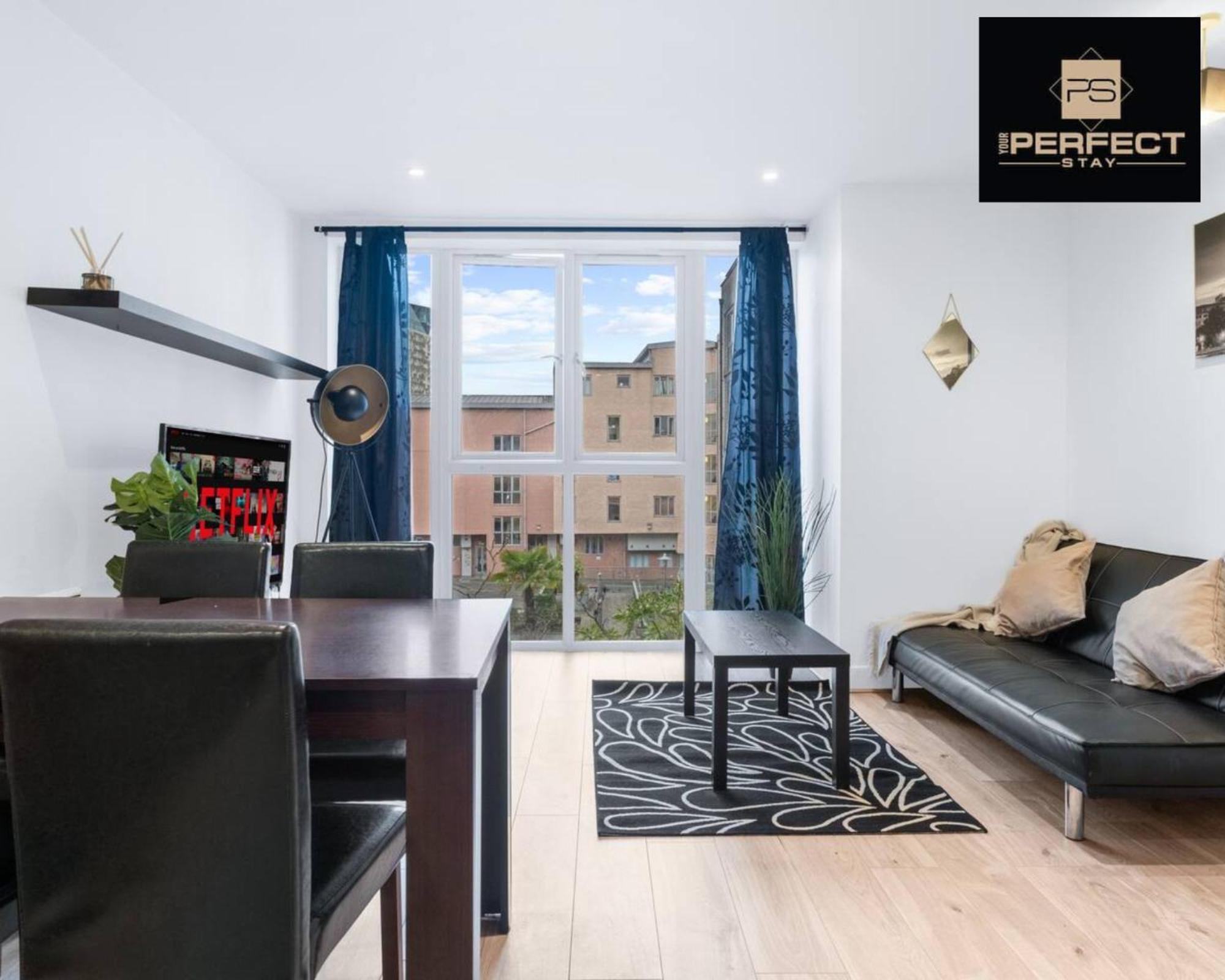 Mercury Centre Netflix Dedicated Workspace By Your Perfect Short Lets Apartment Birmingham