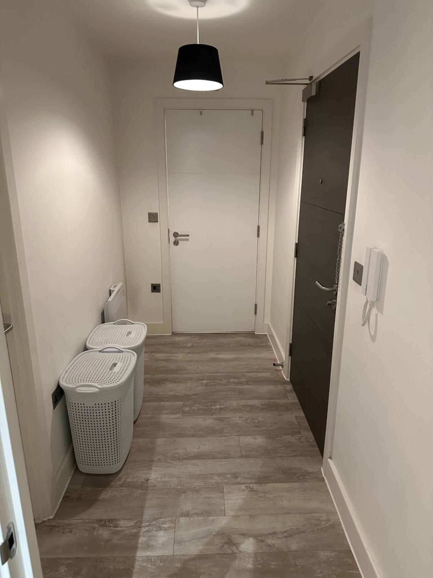 Beautiful 1-bed In - Solihull Apartment *
