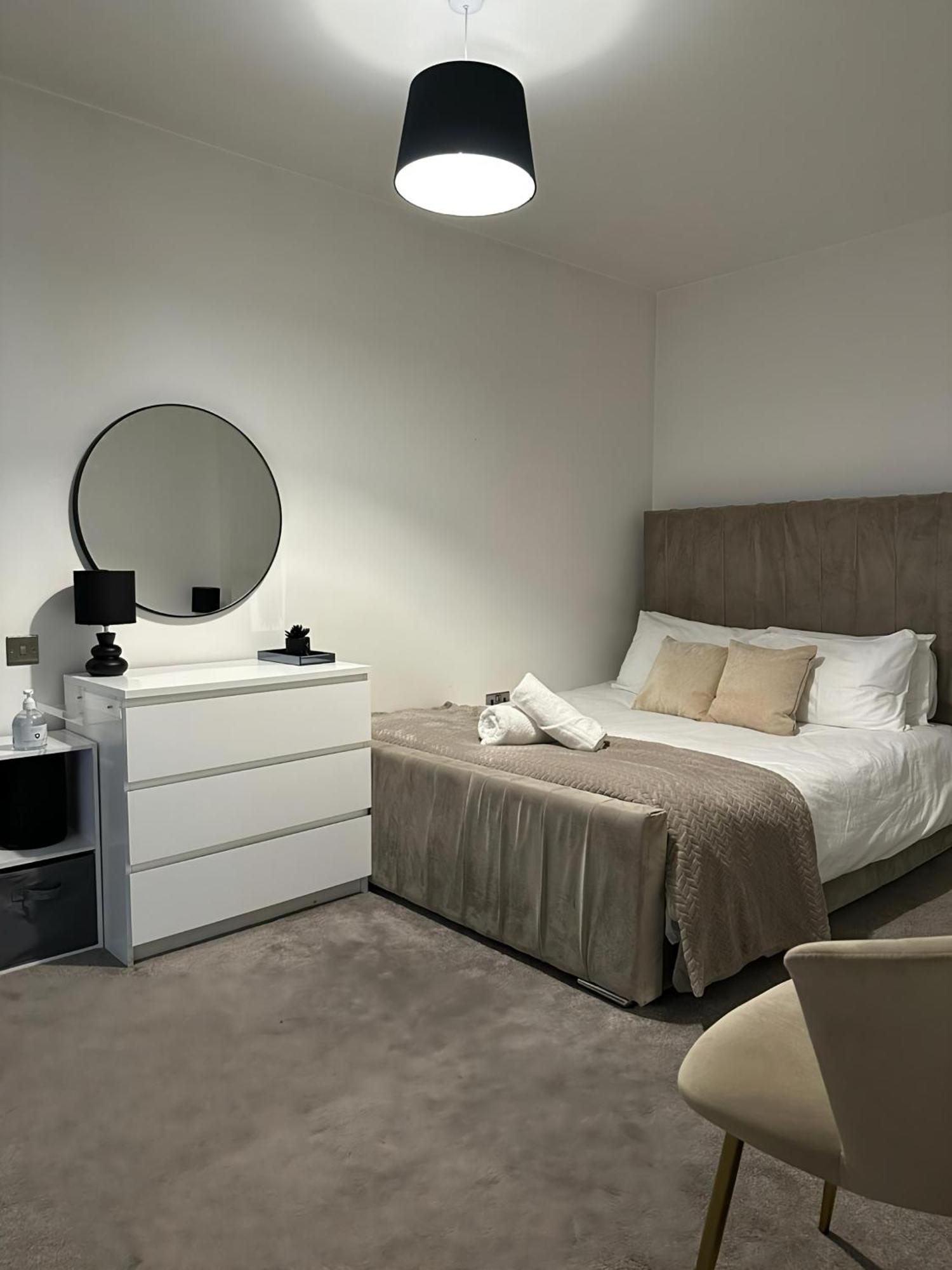 Apartment Beautiful 1-bed In - Solihull *