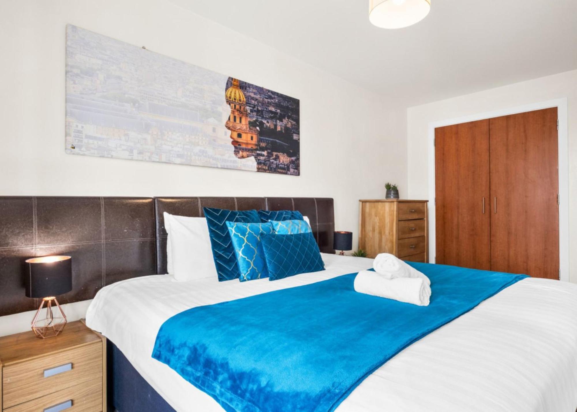 Chinatown - One Bed - Balcony - Secure Parking - Fast Wifi - Centre - 49a Apartment Birmingham