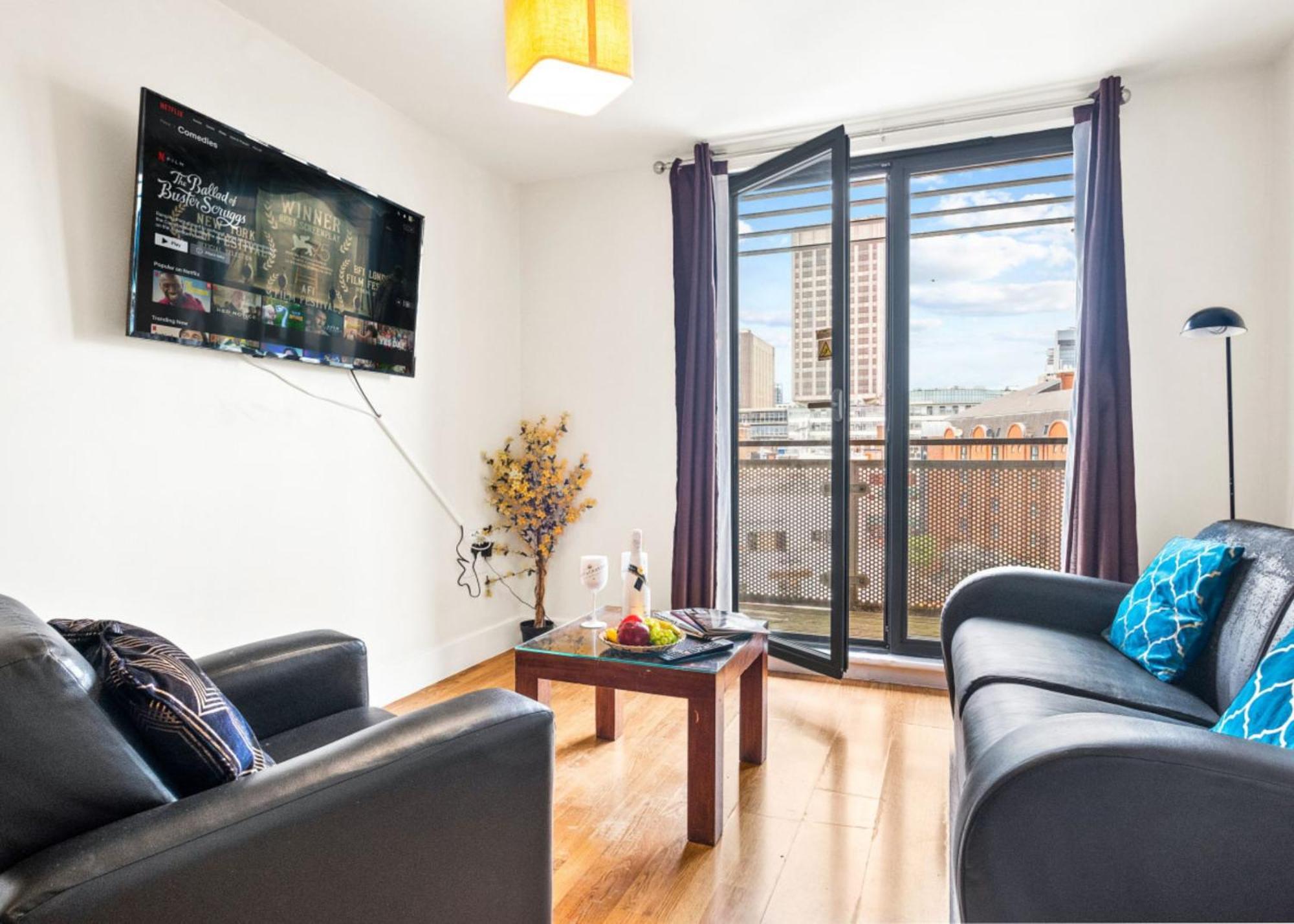 Chinatown - One Bed - Balcony - Secure Parking - Fast Wifi - Centre - 49a Birmingham