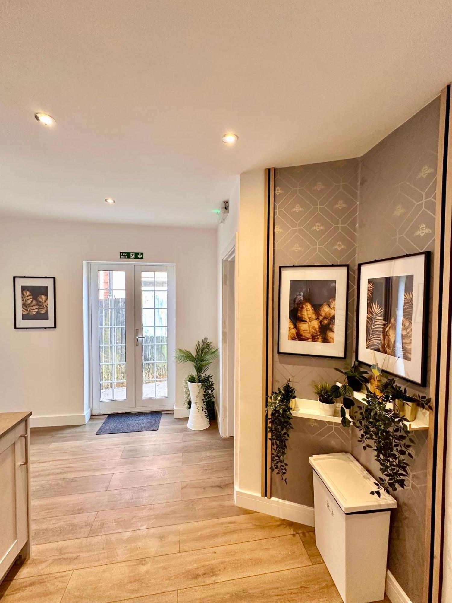 R4 - Newly Renovated Private With Own Kitchenette In A Shared House - Selly Oak * Birmingham