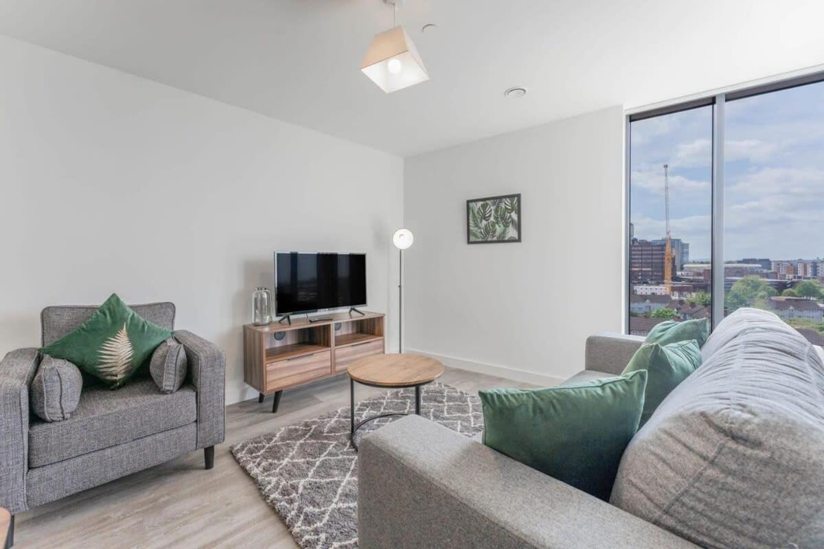 Apartment Stunning 2 Bed In *