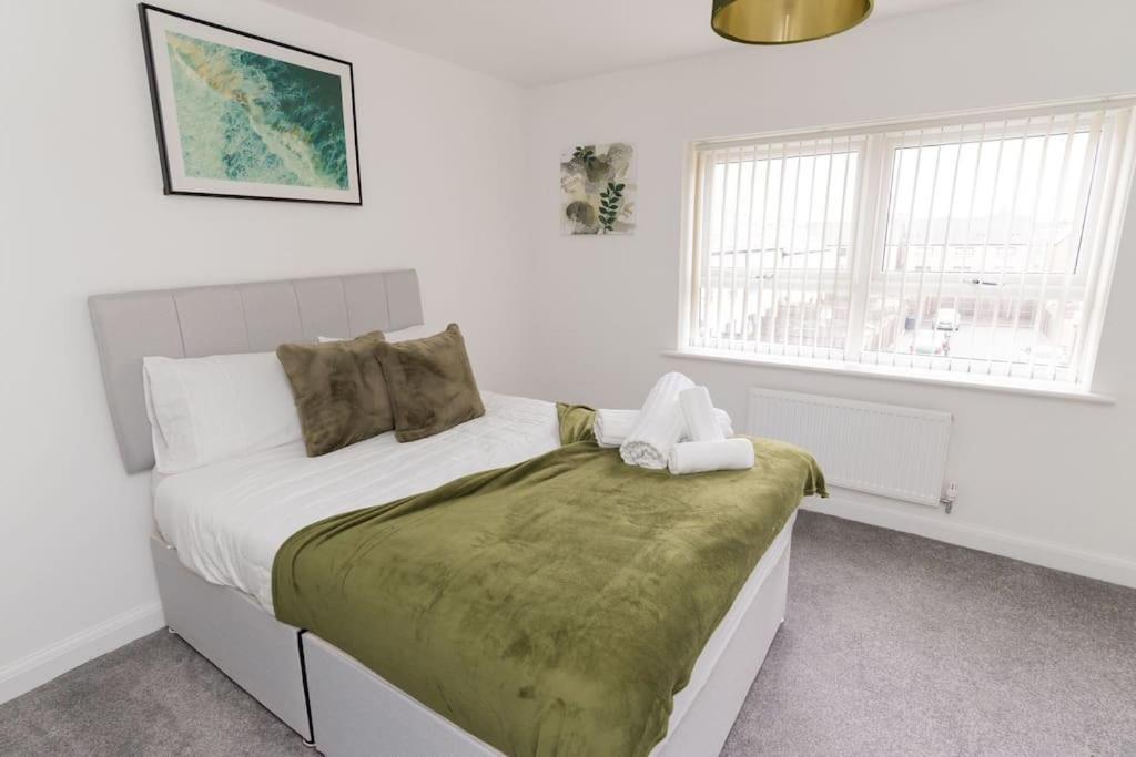 Deluxe 5'bed House W- Parking - Centre