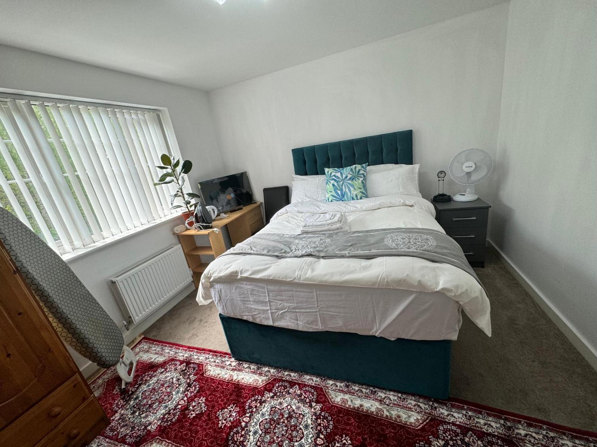 Homestay P&f Edgbaston Uk, 28 Ashes Lane