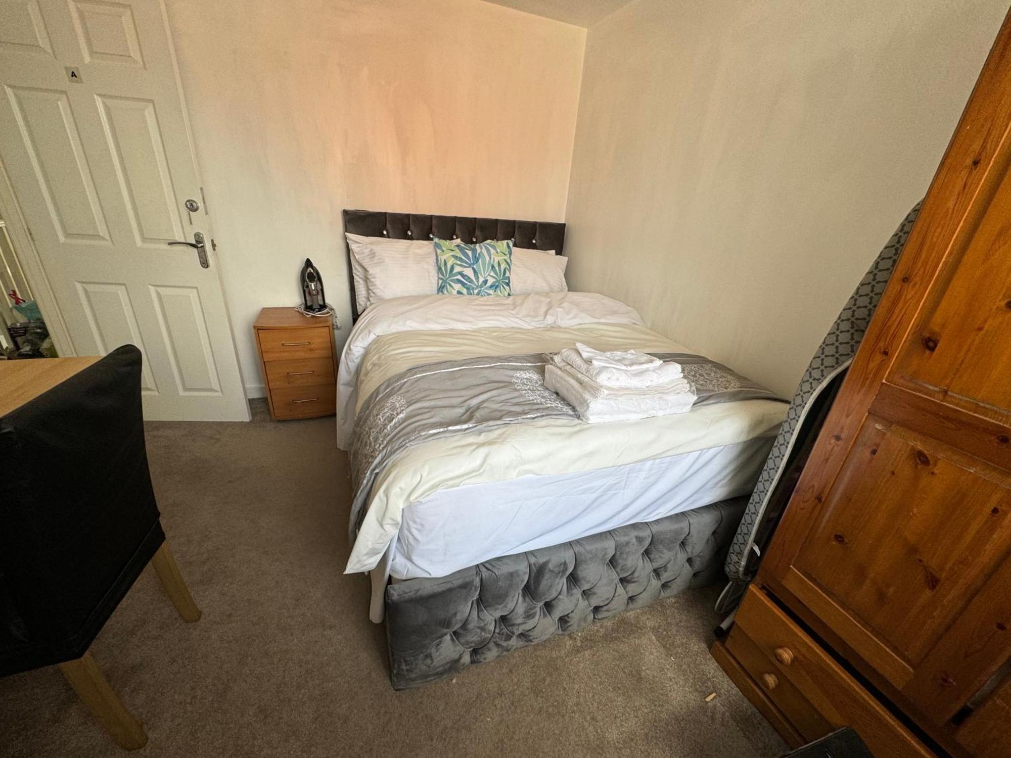 Homestay P&f Edgbaston Uk, 28 Ashes Lane