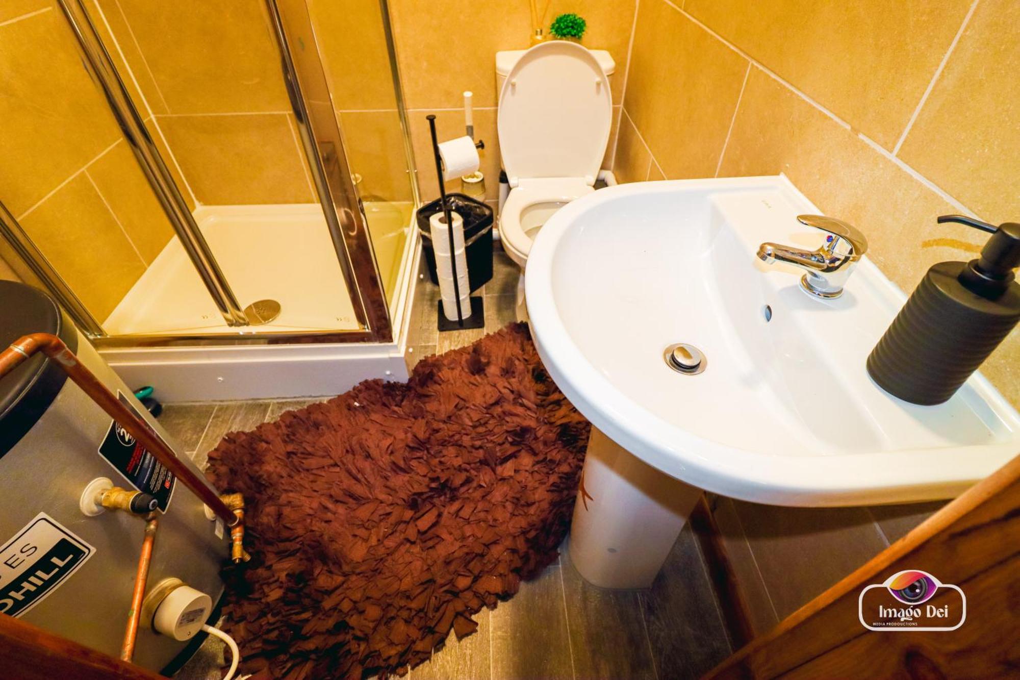 Stunning Flats In Handsworth Close To One Stop Perry Barr Andaston Football Club Birmingham