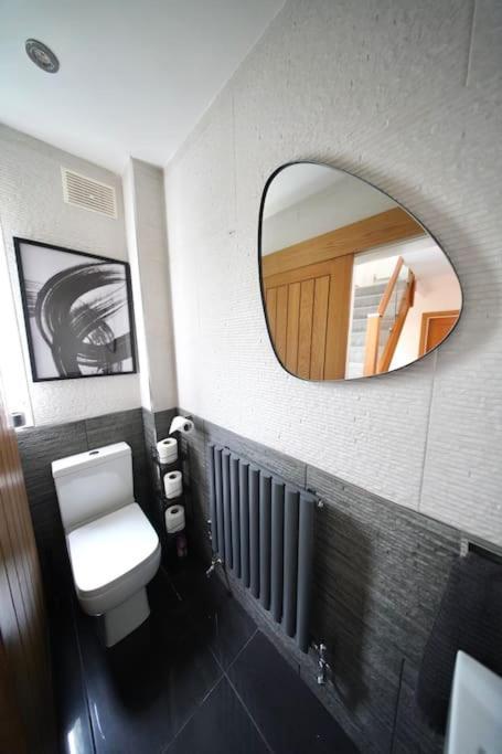 Cosy Home- Sleeps 5+city Centre+ Netflix+free Park *