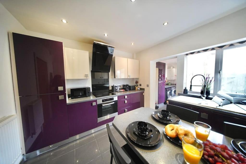 Cosy Home- Sleeps 5+city Centre+ Netflix+free Park *