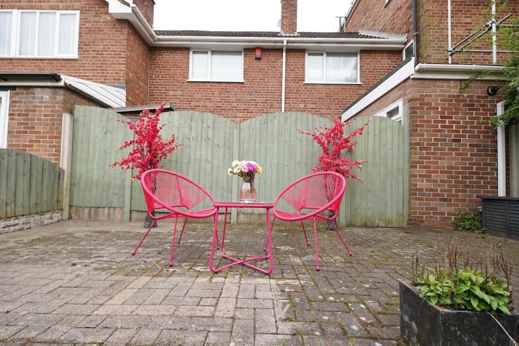 Cosy Home- Sleeps 5+city Centre+ Netflix+free Park Holiday home Birmingham