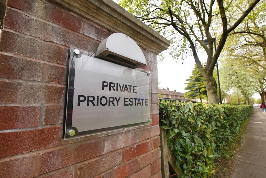 Cosy Home- Sleeps 5+city Centre+ Netflix+free Park *