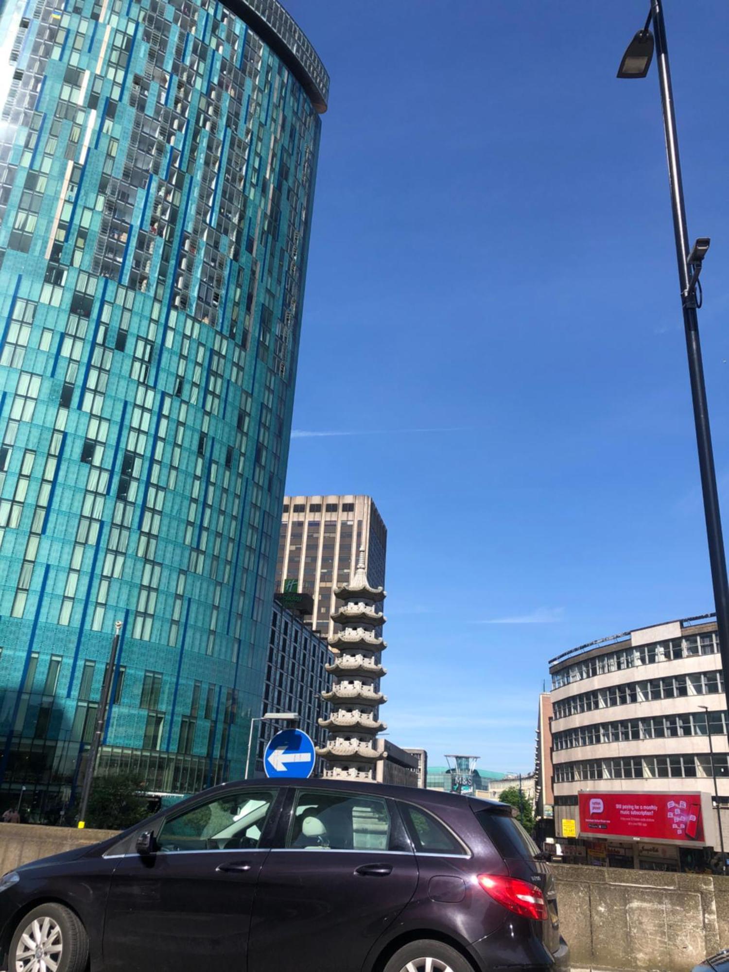 Entire 2 Bed 1 Bath Centre Uk *