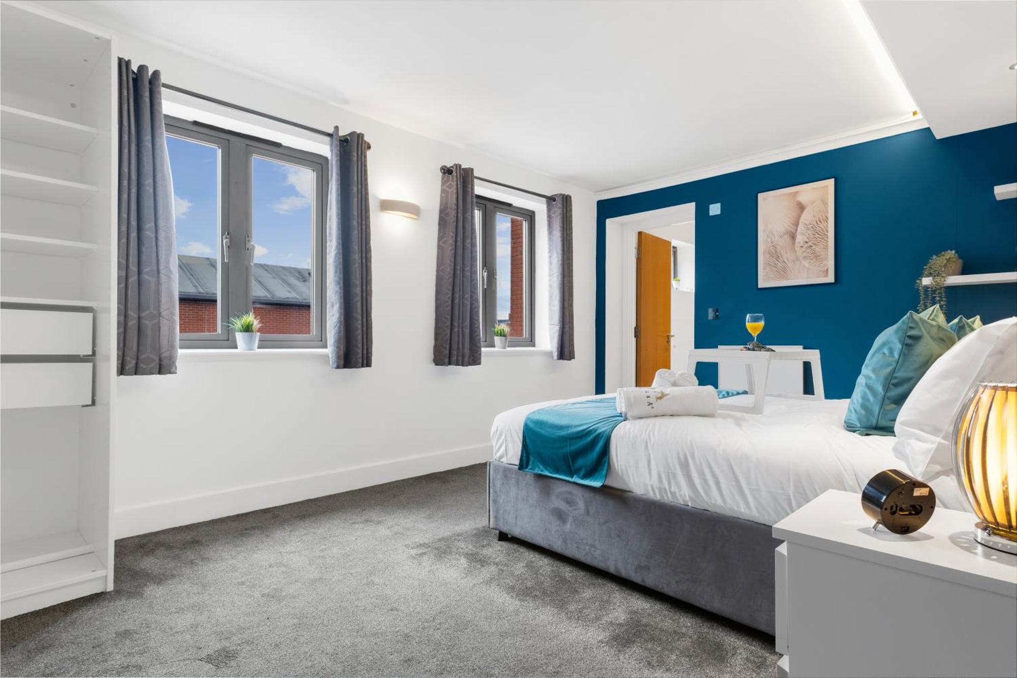 Pluxa Globe - Spacious In Jq With Parking