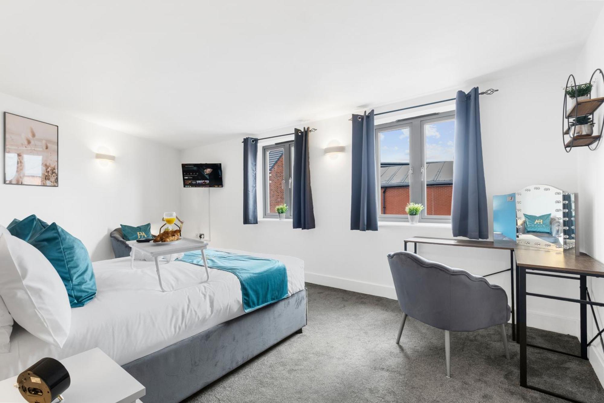 Pluxa Globe - Spacious In Jq With Parking Apartment *
