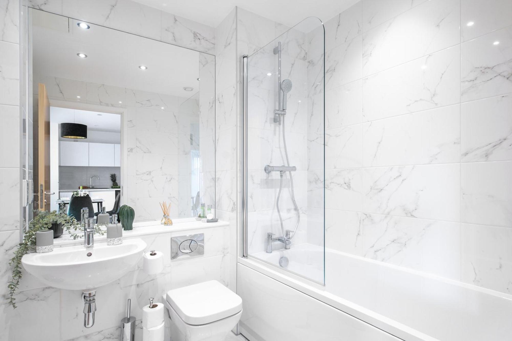 Pluxa Emerald Luxury - Walk To Attractions, Transport Nearby Apartment Birmingham