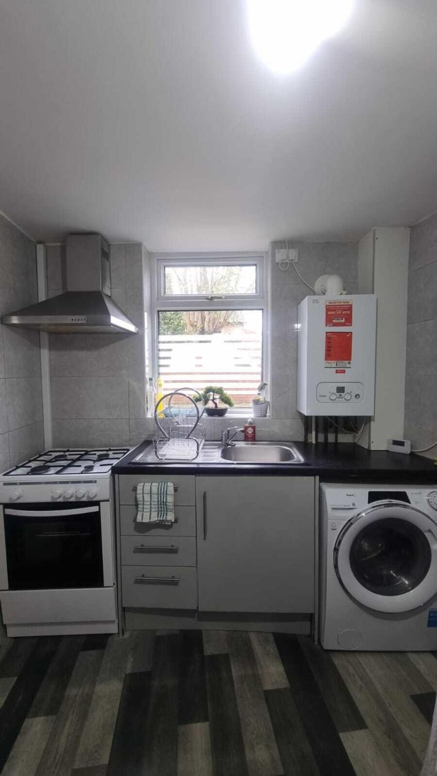Moseley Sleeps 4 Jrz * Birmingham