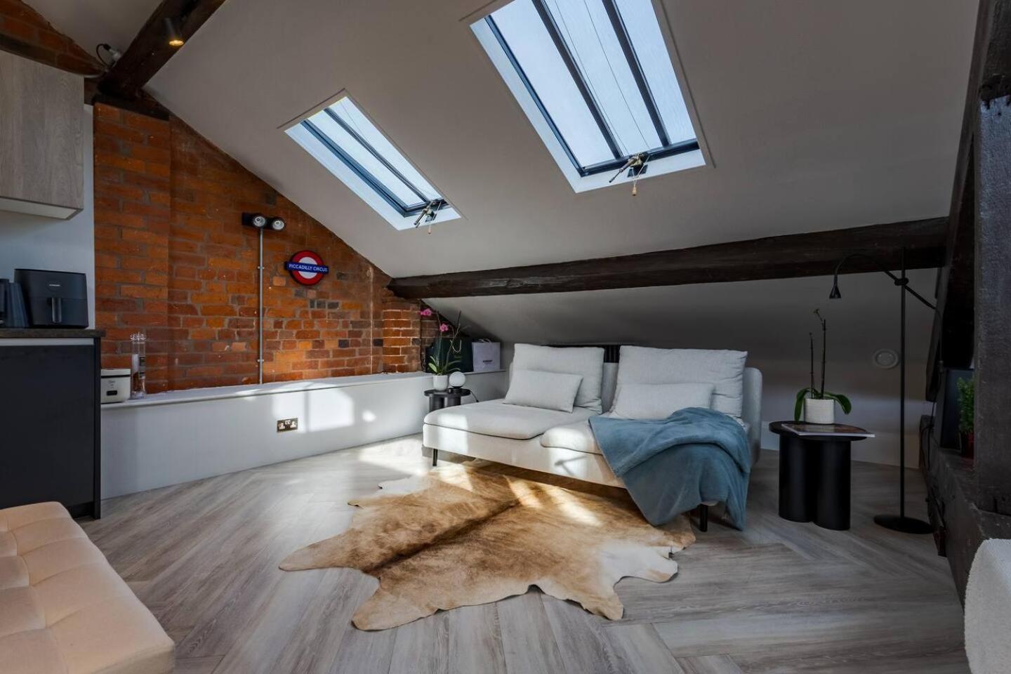 Pass The Keys Exquisite Penthouse Loft Jewellery Q Wparking Apartment *
