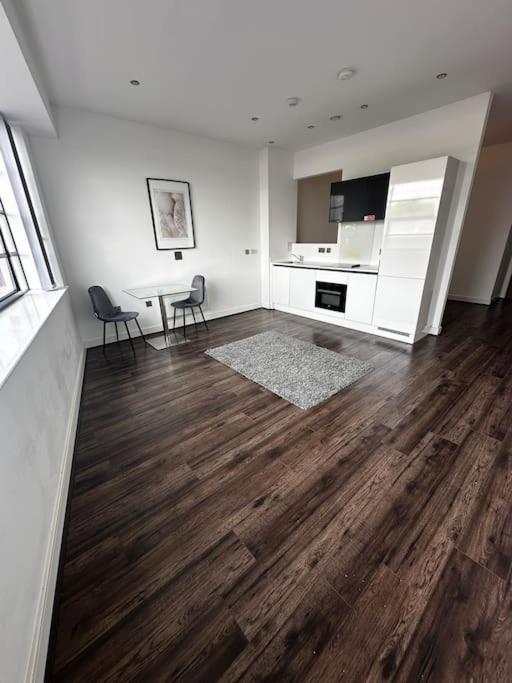 342 Stunning One Bedroom * Birmingham