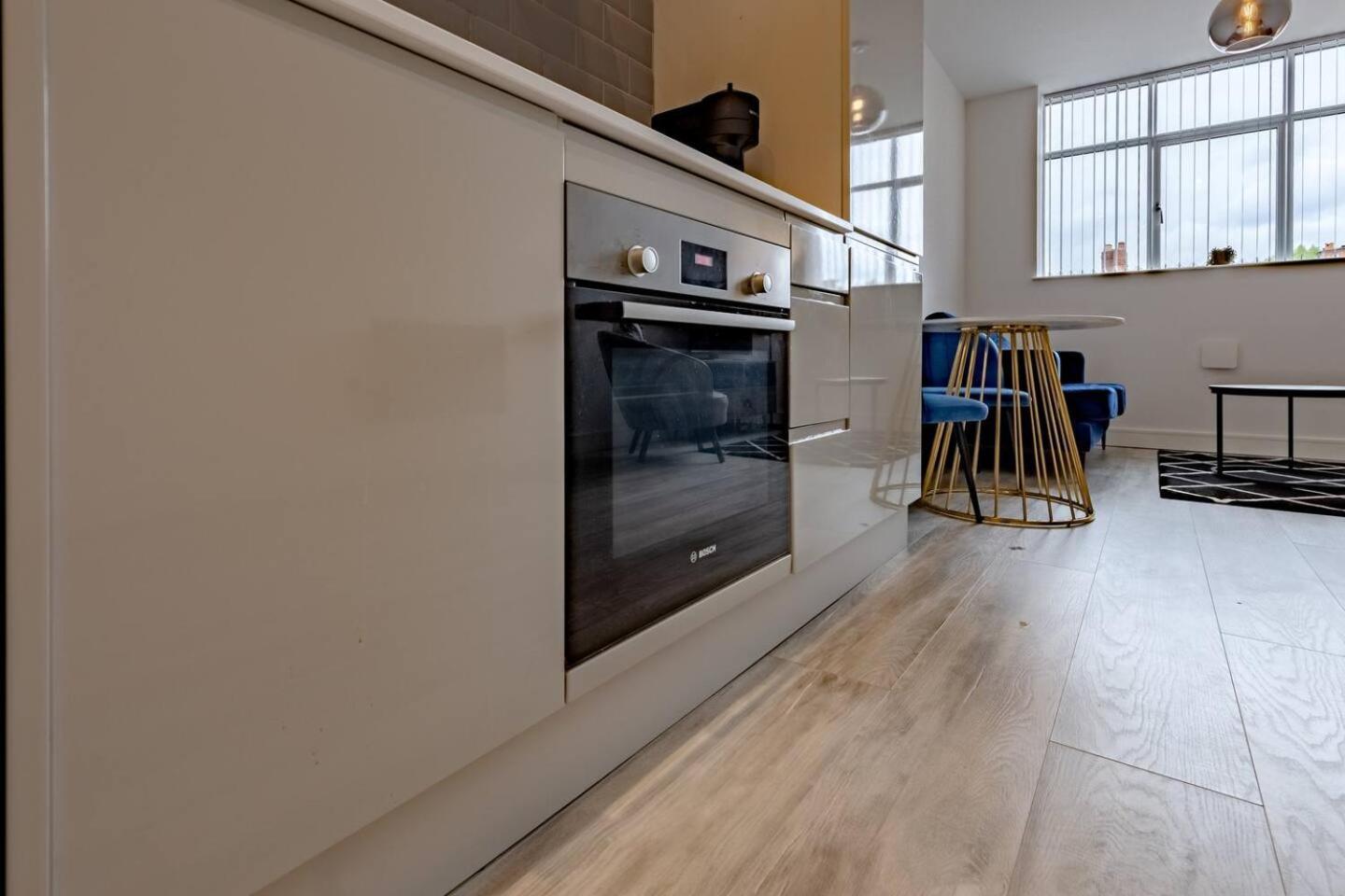 Pass The Keys Flat 10 - Luxurious 1 Bedroom Haven: Elevate Your Experience * Birmingham