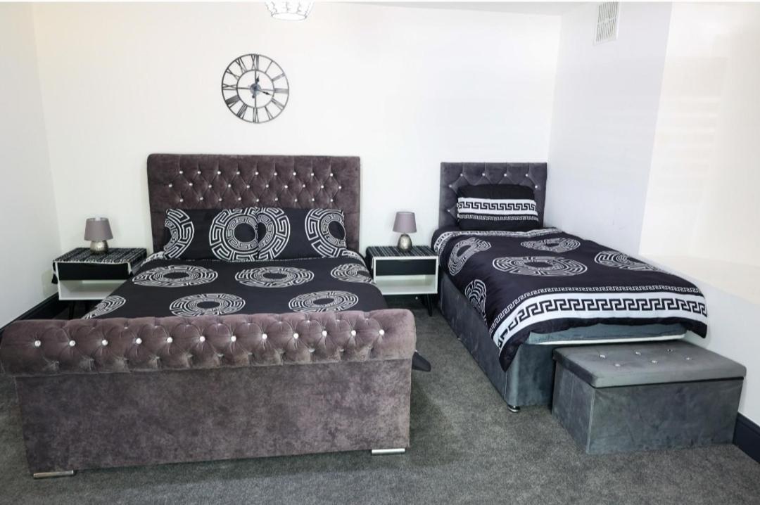 Moseley Sleeps 4 Jrz Apartment