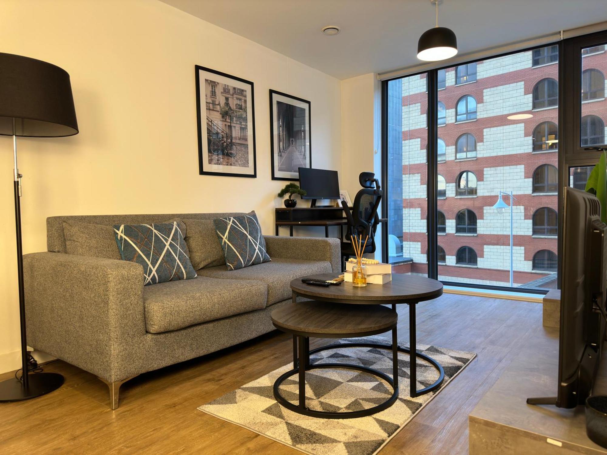 Cozy Centre With Free Parking And Free Gym Apartment *
