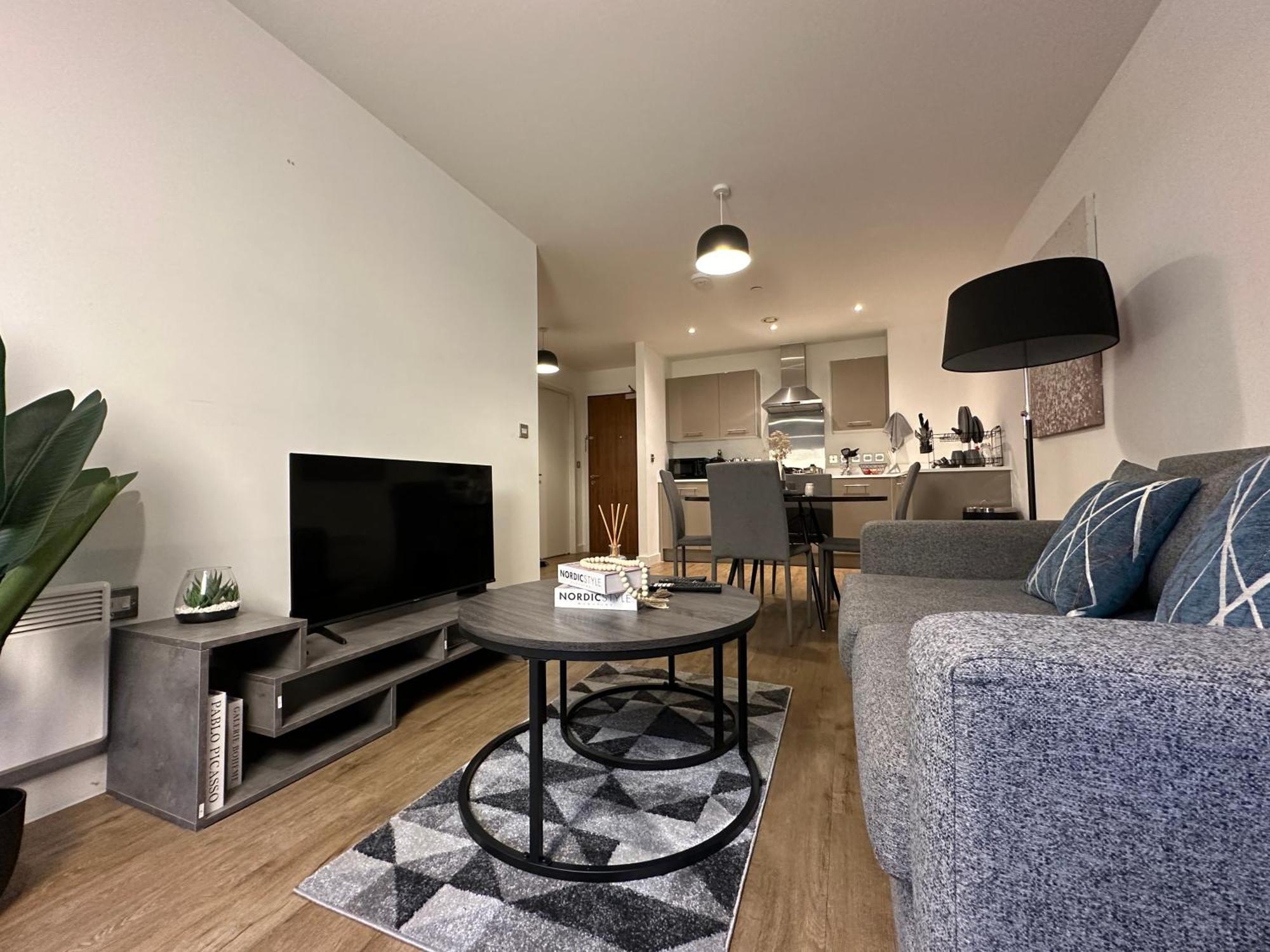 Apartment Cozy Centre With Free Parking And Free Gym